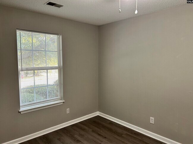 Building Photo - 218 Cogburn Rd
