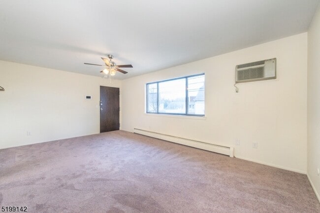Building Photo - 685 Van Houten Ave