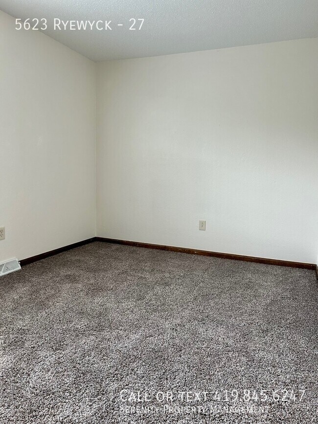 Building Photo - 5623 Ryewyck-27