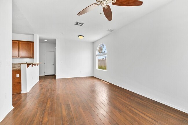 Building Photo - 308 Island Way