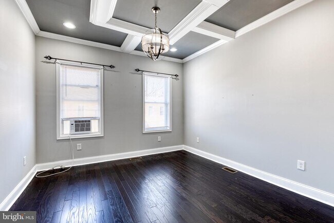 Building Photo - 635 S Lehigh St