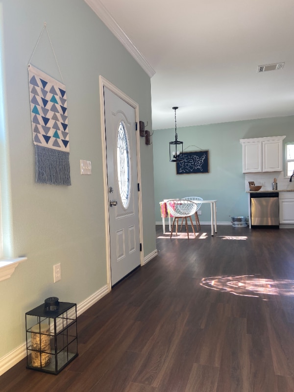 Building Photo - 1003 S 1st St