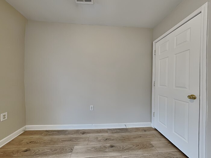 Building Photo - 1303 Braveheart Ln