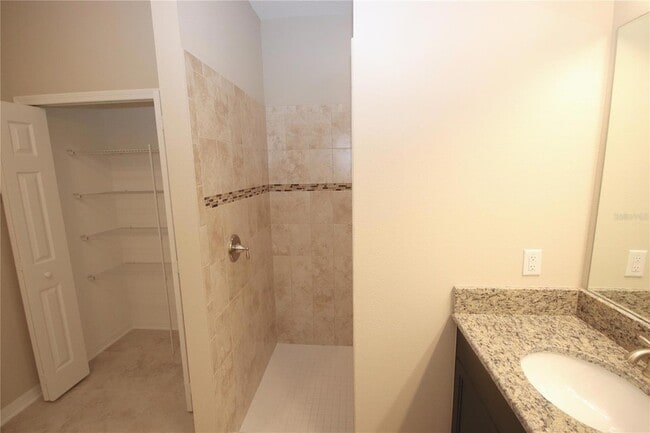 Building Photo - 11415 Acacia Grove Ln