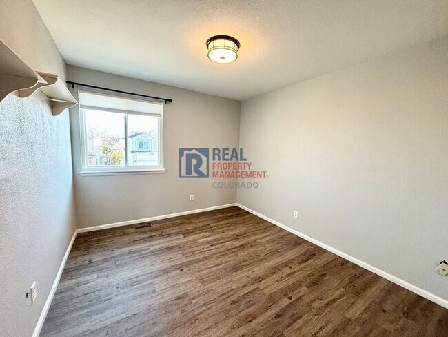 Building Photo - 17627 Cornish Pl