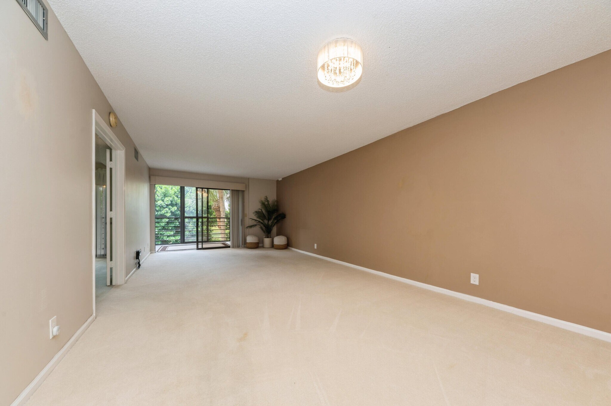 Building Photo - 10173 Mangrove Dr