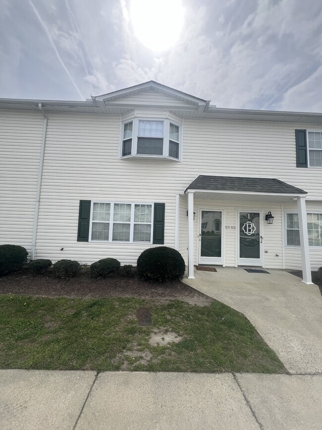 Building Photo - 1222-12W3 Cross Creek Cir
