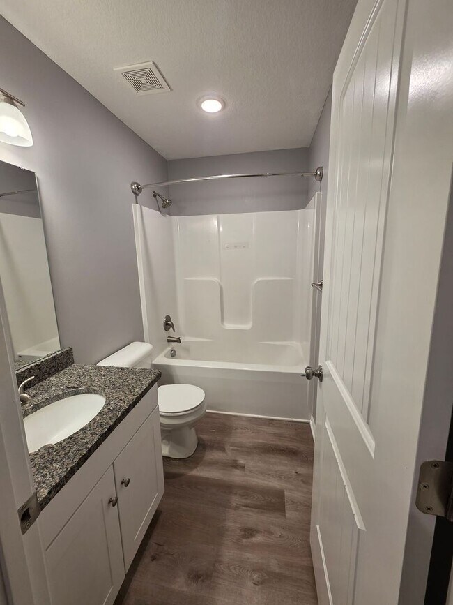 Building Photo - Coming Soon - Spacious 3 Bedroom Townhome with Garage
