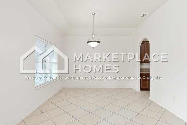 Building Photo - 3531 Heritage Cir