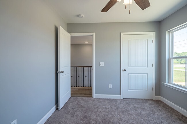 Building Photo - 281 Cypress Creek Dr NE