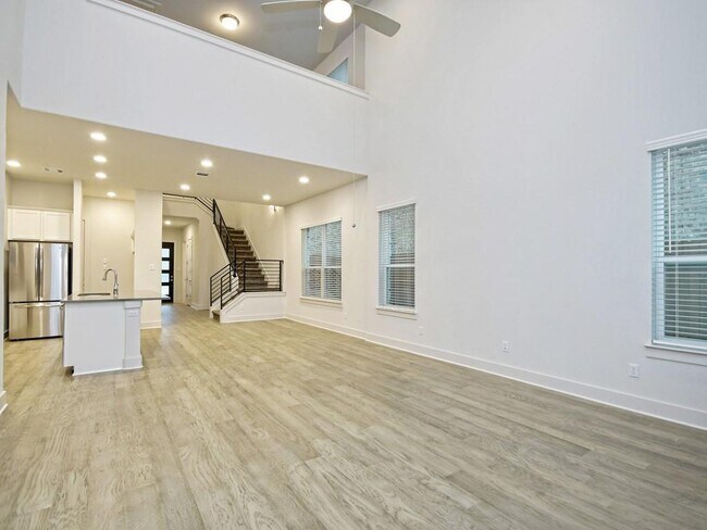 Building Photo - 1249 Summerbrooke Cir