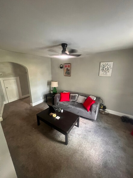 Building Photo - 6352 Edward St