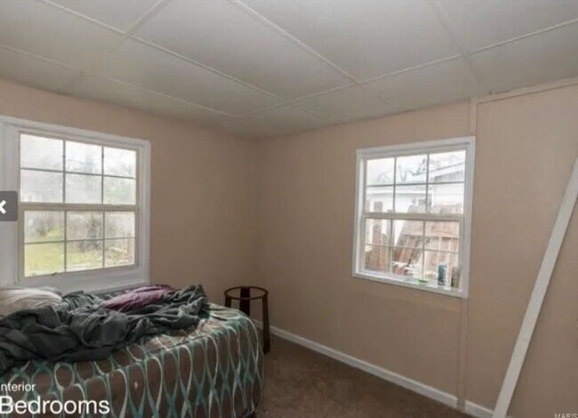 Building Photo - Charming 3BR House in East Saint Louis