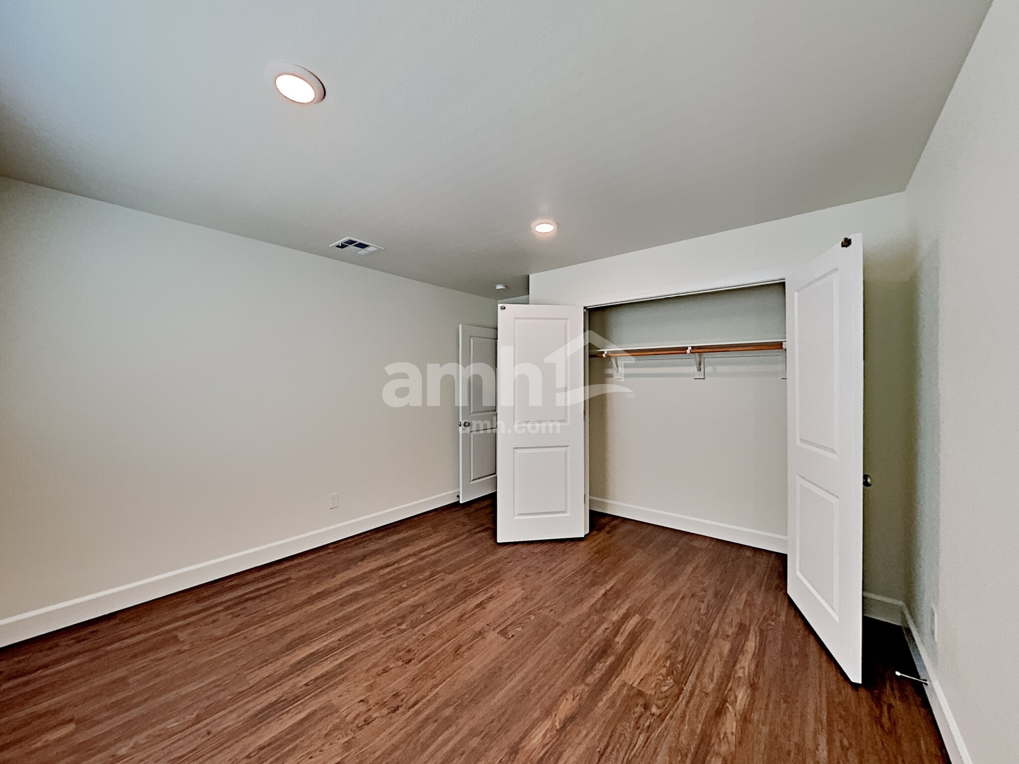 Building Photo - 1805 Macchia Ave