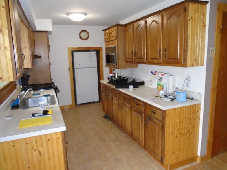 Building Photo - 5939 Shelburne Rd