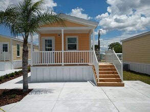 Building Photo - 38 Lily Dr