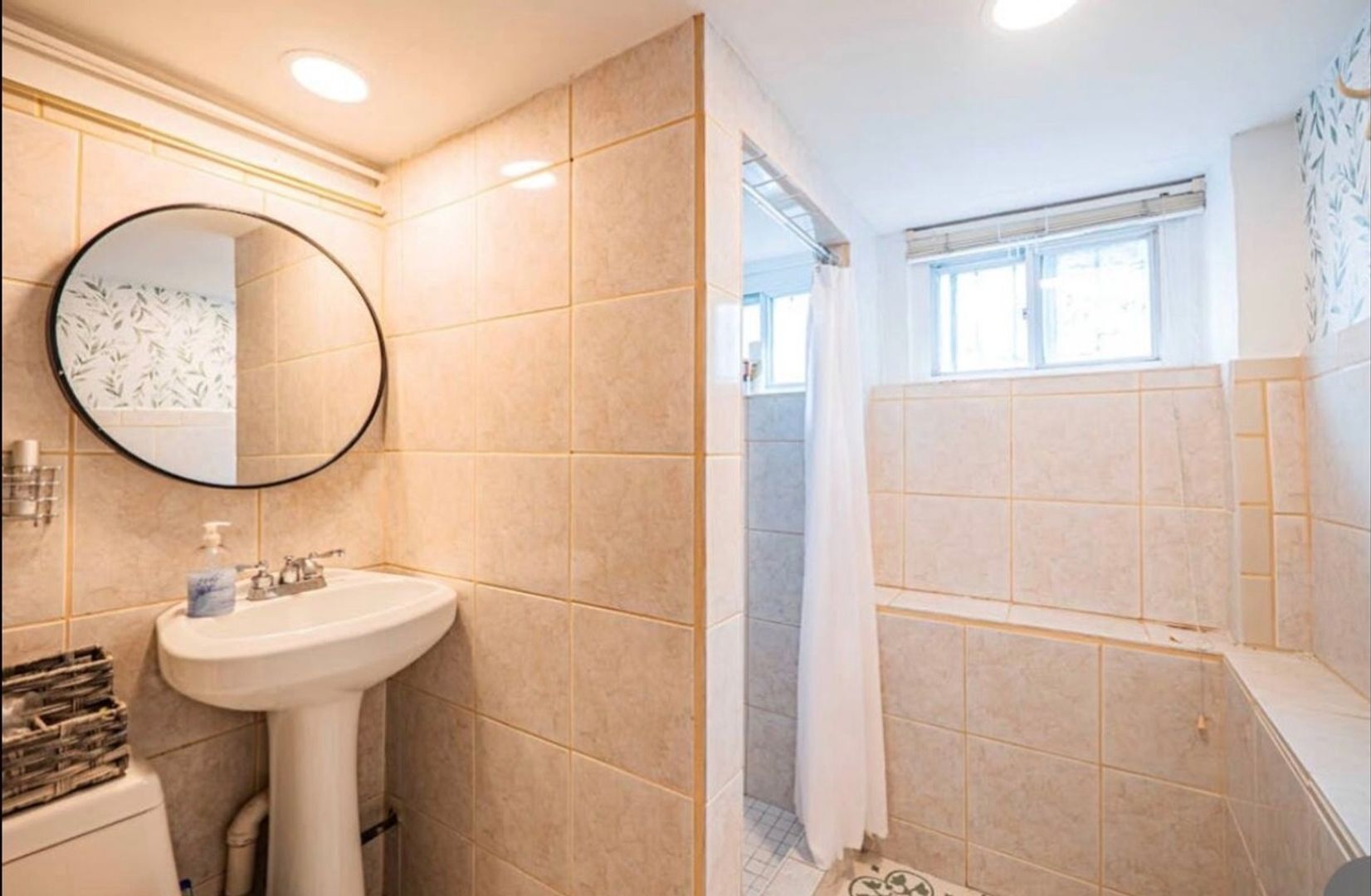 Building Photo - 1400 West Virginia Ave NE