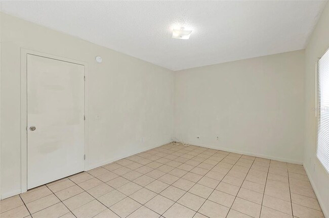 Building Photo - 2788 41st Ave N