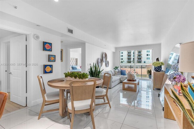 Building Photo - 7350 SW 89th St