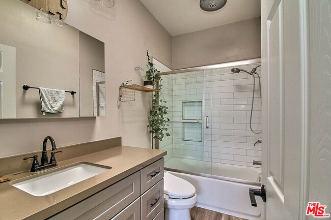 Building Photo - 400 La Fayette Park Pl