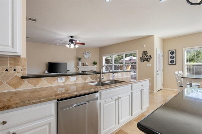 Building Photo - 2500 White Stallion Way