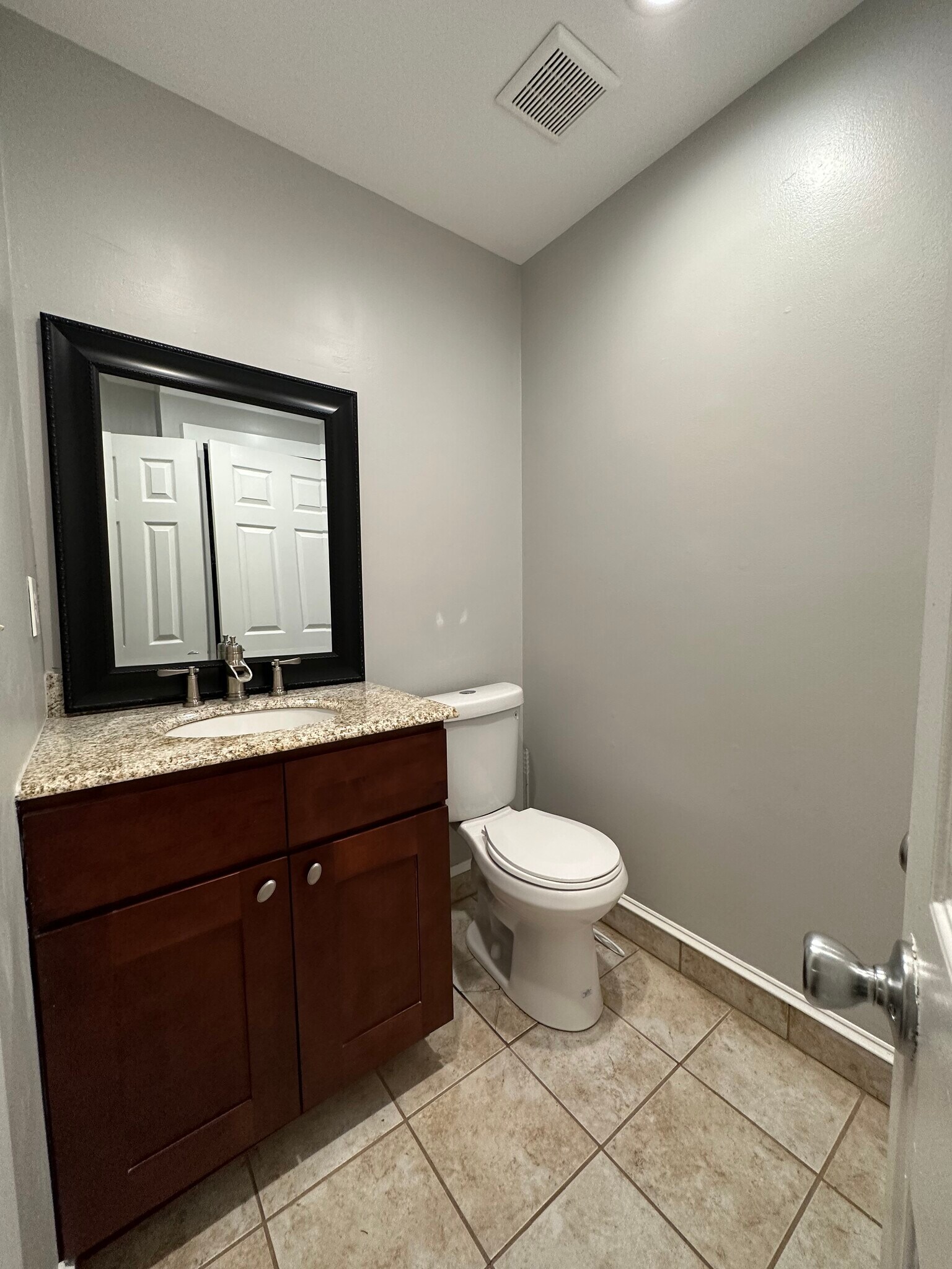 Building Photo - 2953 Lexington Trace Dr SE