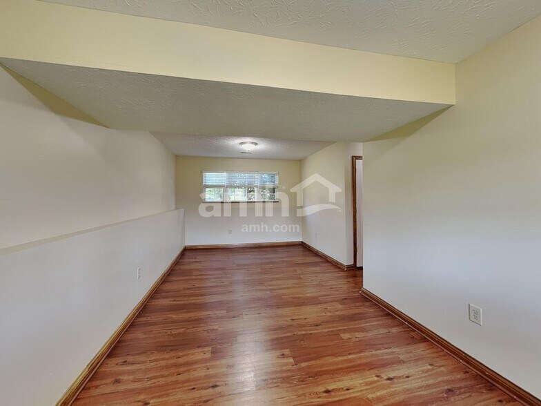 Building Photo - 601 Tupelo Dr