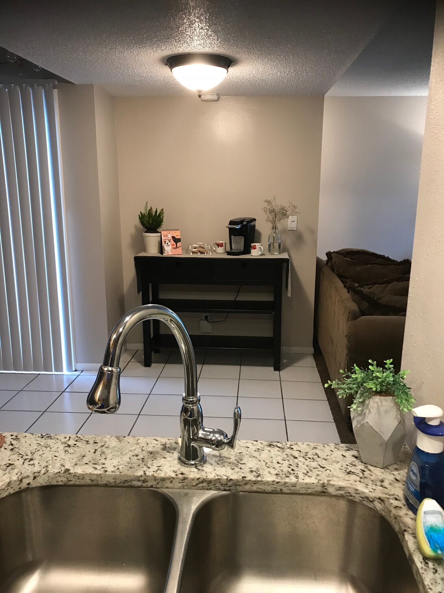 Building Photo - 904 Byron Ln