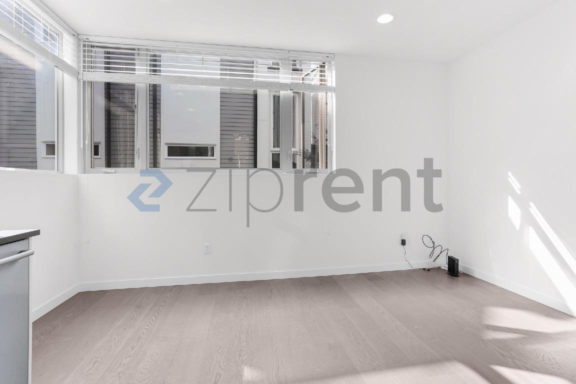 Building Photo - Unit Unit C