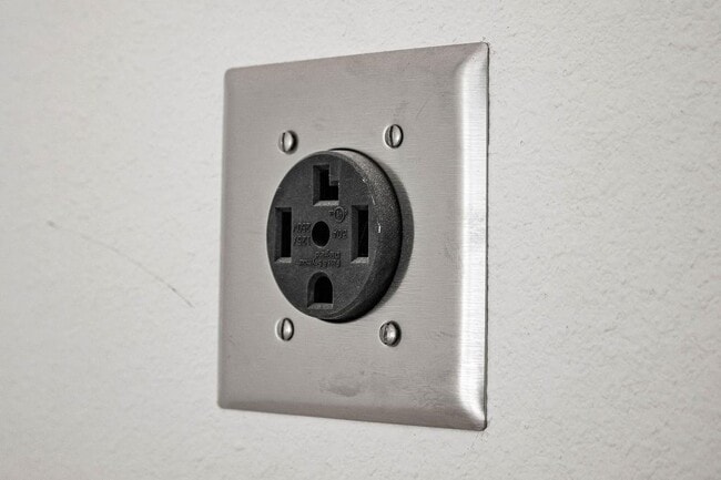 Building Photo - 4110 W Wood St