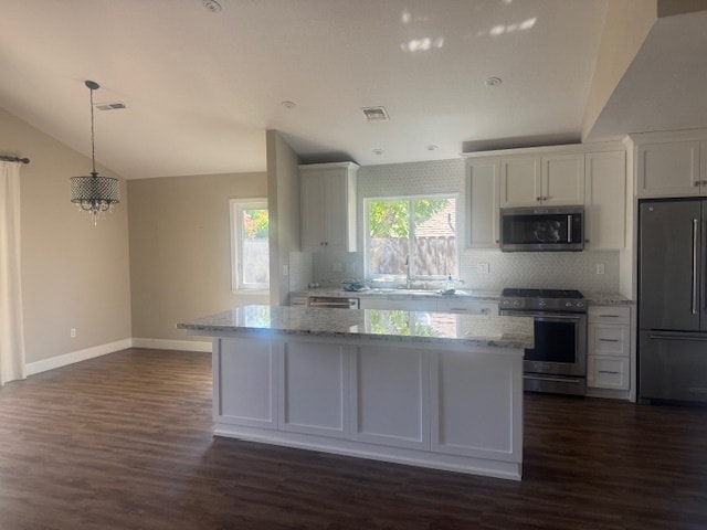 Building Photo - 528 Sacagawea Ct