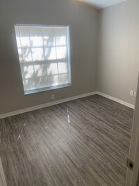 Building Photo - FOR RENT!!! BEAUTIFUL AND UPDATED 3 BED 2 ...