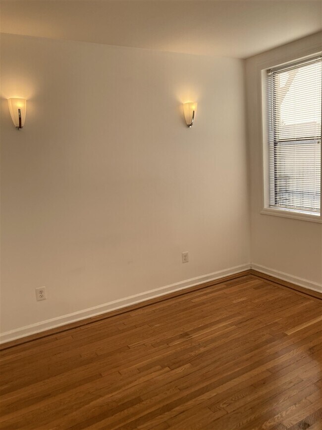 Building Photo - 6305 Boulevard E