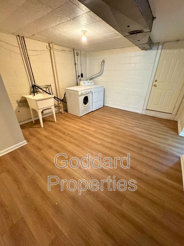 Building Photo - 1357 E Northern Pkwy