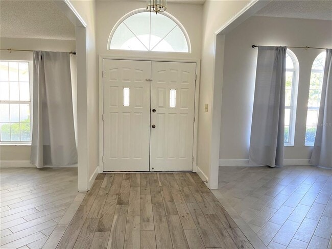 Building Photo - 3913 Kiawa Dr