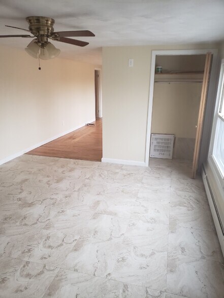 Dining - 99 Hazael St
