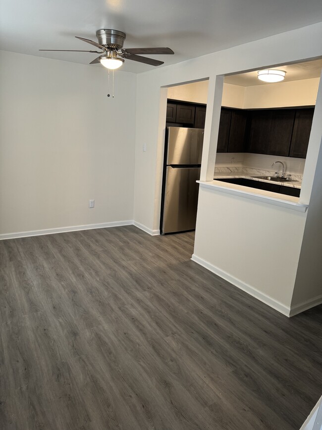 Dining Room - Windsor Forest Townhomes