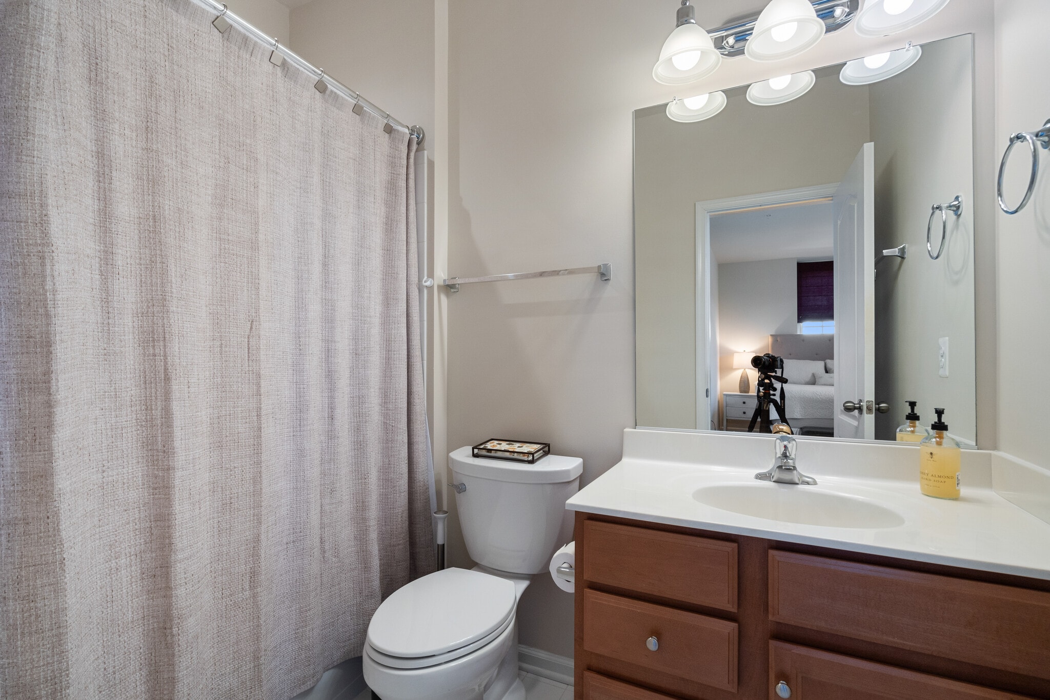 Building Photo - 500 Overlook Park Dr