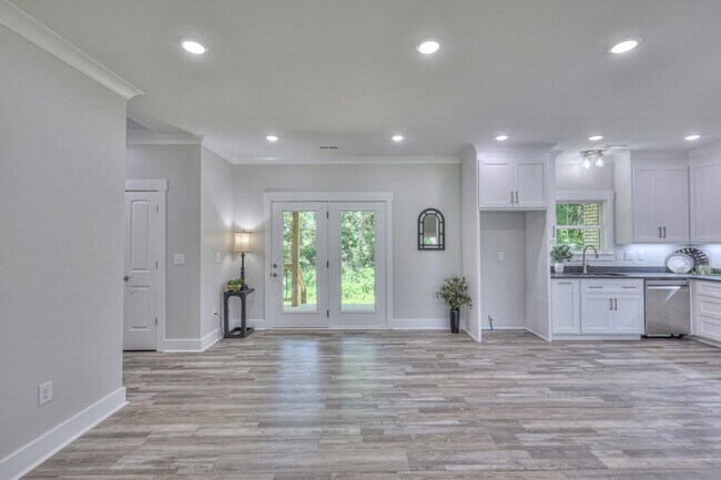 Building Photo - 3931 Taylors Store Rd