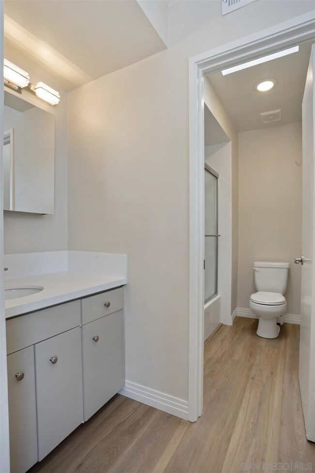Building Photo - 1618 Haydn Dr