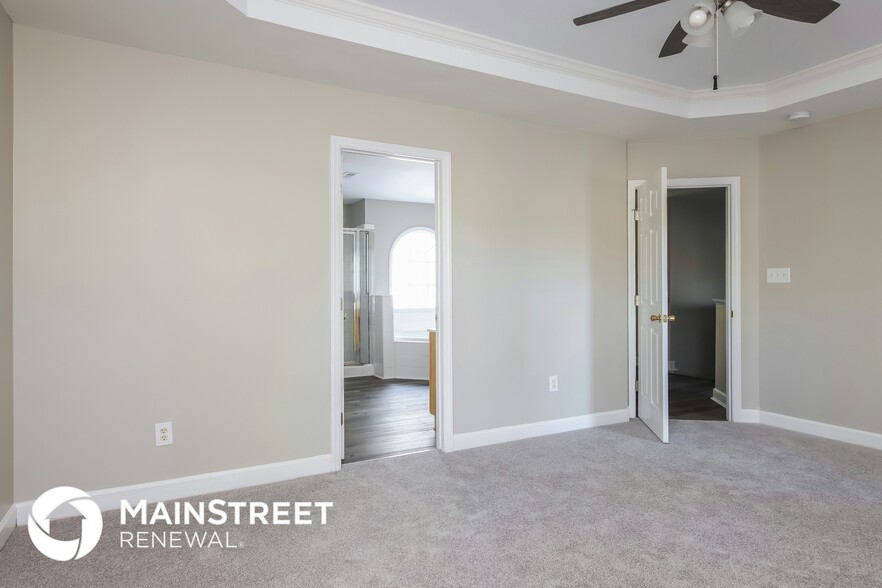 Building Photo - 808 Siena Dr