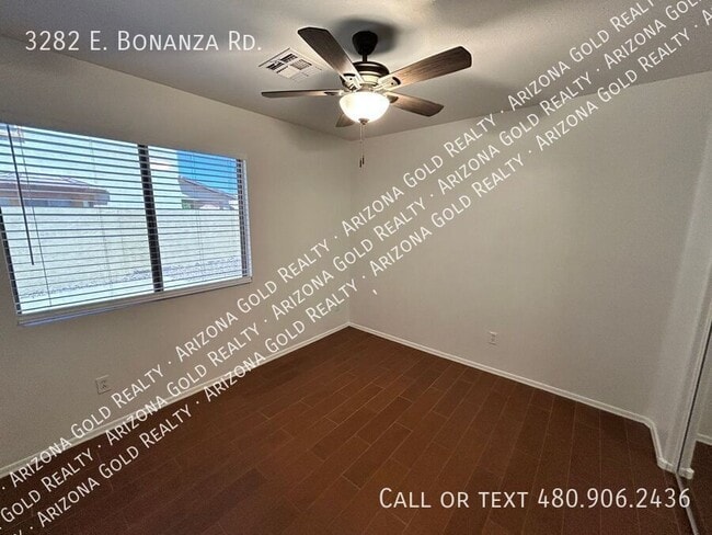 Building Photo - 3282 E Bonanza Rd