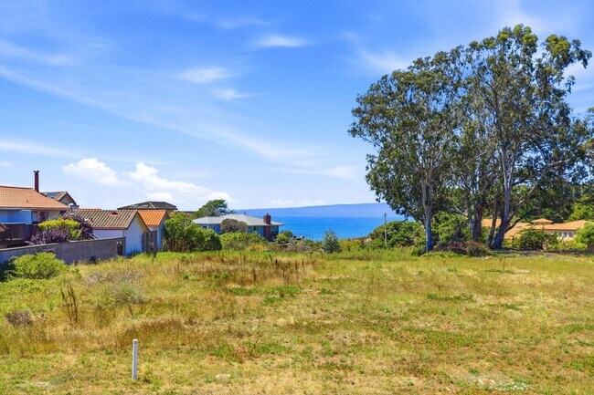 Building Photo - Beautiful 2-Bedroom La Selva Beach Home with Ocean Views