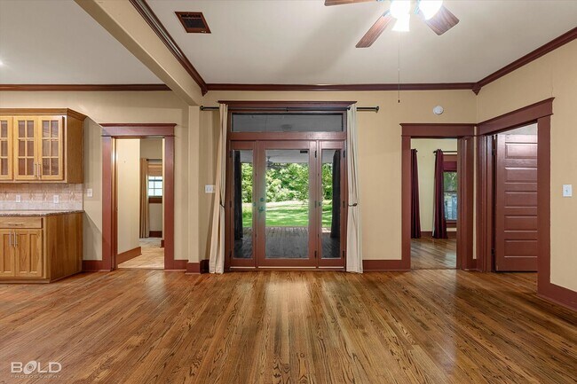 Building Photo - 3 Bedroom 2 Bathroom Home in Plain Dealing