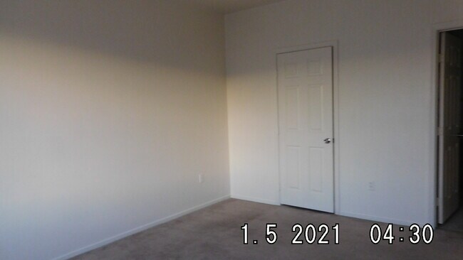 Building Photo - 7143 S Durango Dr