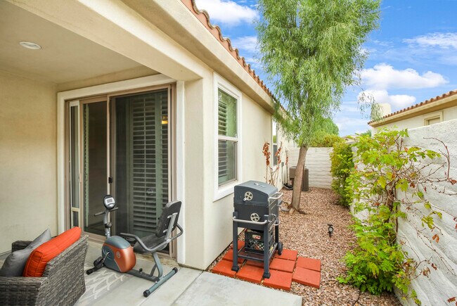 Building Photo - 41538 Corte Jalisco