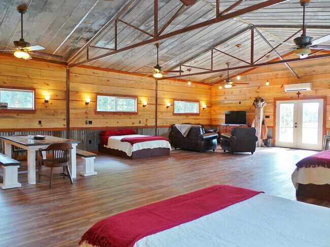 Building Photo - 8625 Grassbur Rd