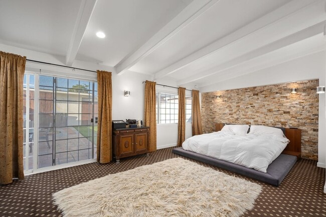 Building Photo - BEAUTIFUL HOME IN NORTH PB