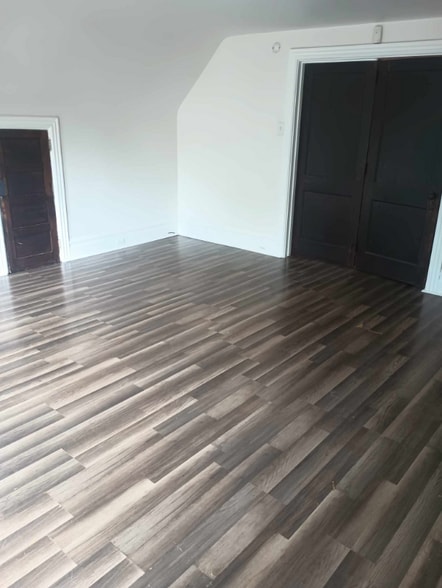 Building Photo - 1513 S 12th St