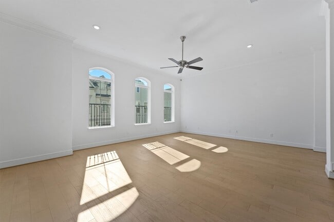 Building Photo - 3504 Bridgewater Oaks Ln